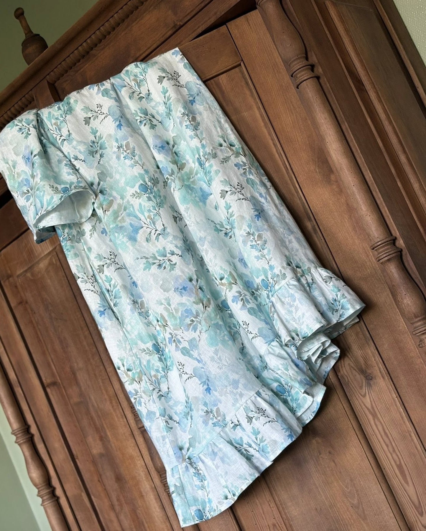 Kukallinen Sinivihreä Pellavatunika: Kauneus, Joka Kukkii Aina 🌸