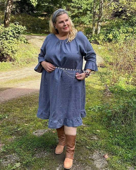 Pellavamekko Siniharmaa Marie: Ajatonta Kauneutta