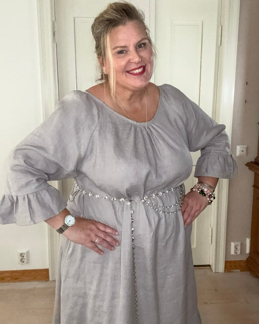 Pellavamekko Vaaleanharmaa Marie: Ajatonta Kauneutta