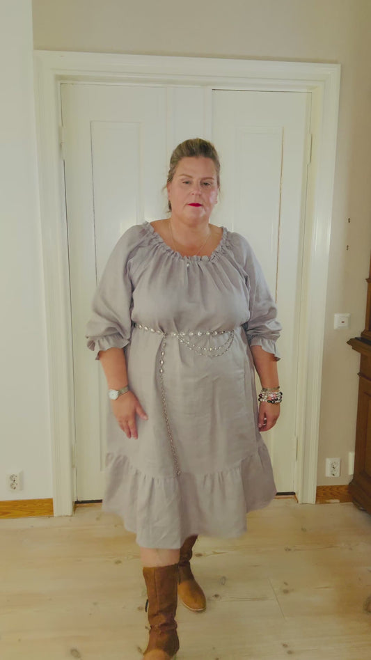 Pellavamekko Hopeanharmaa Bella: Arjen Eleganssin Pehmeä Syleily 🤍