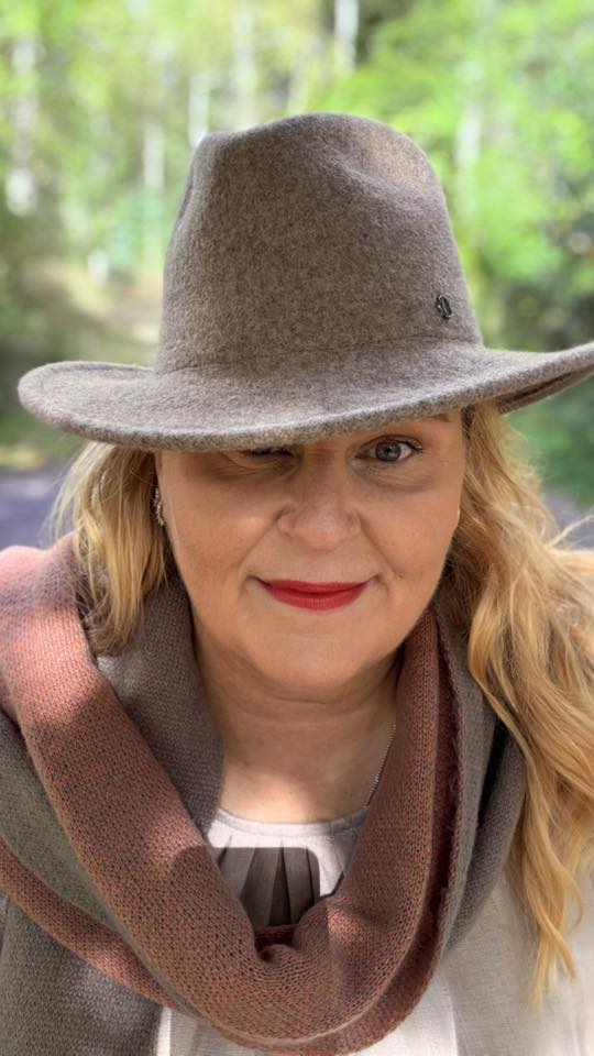 Marie Pellavamekko  Vaaleanharmaa