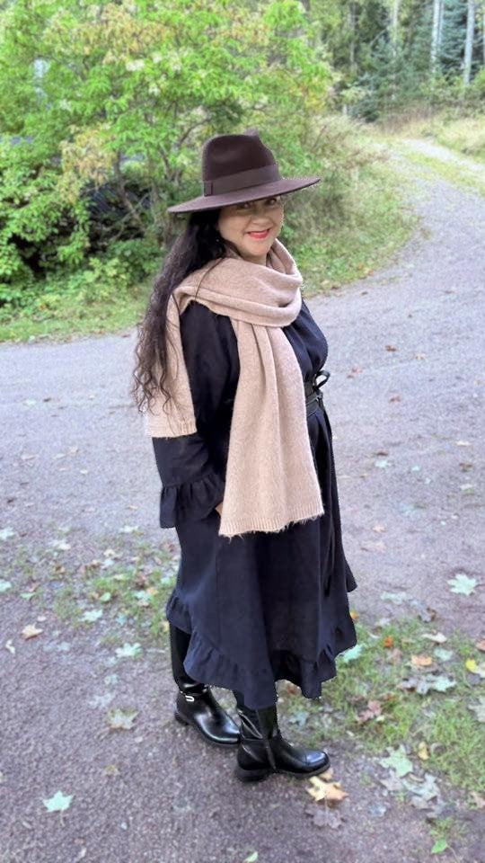 Marie Pellavamekko Tummansininen