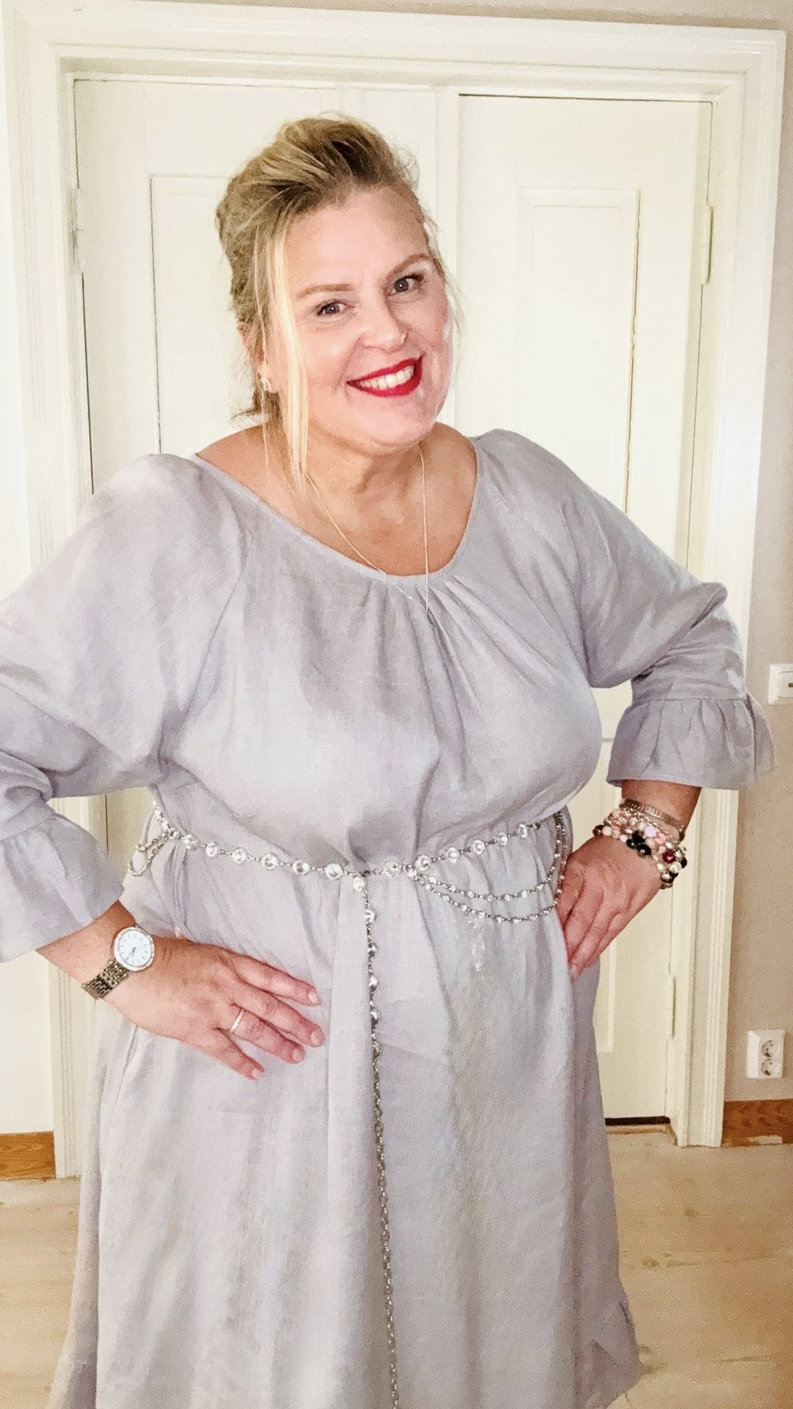 Marie Pellavamekko  Vaaleanharmaa