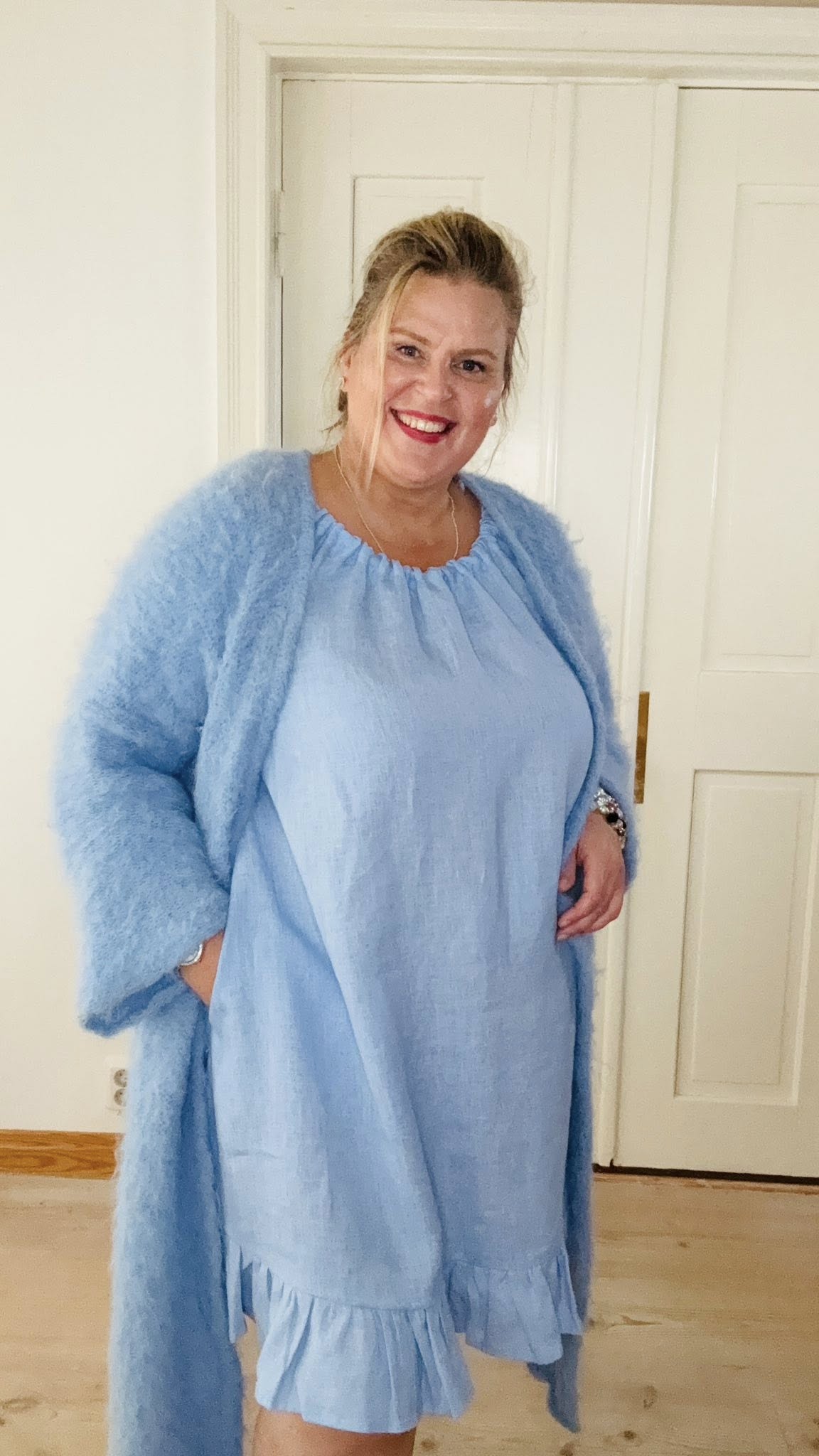 Sara pellavamekko  vaaleansininen